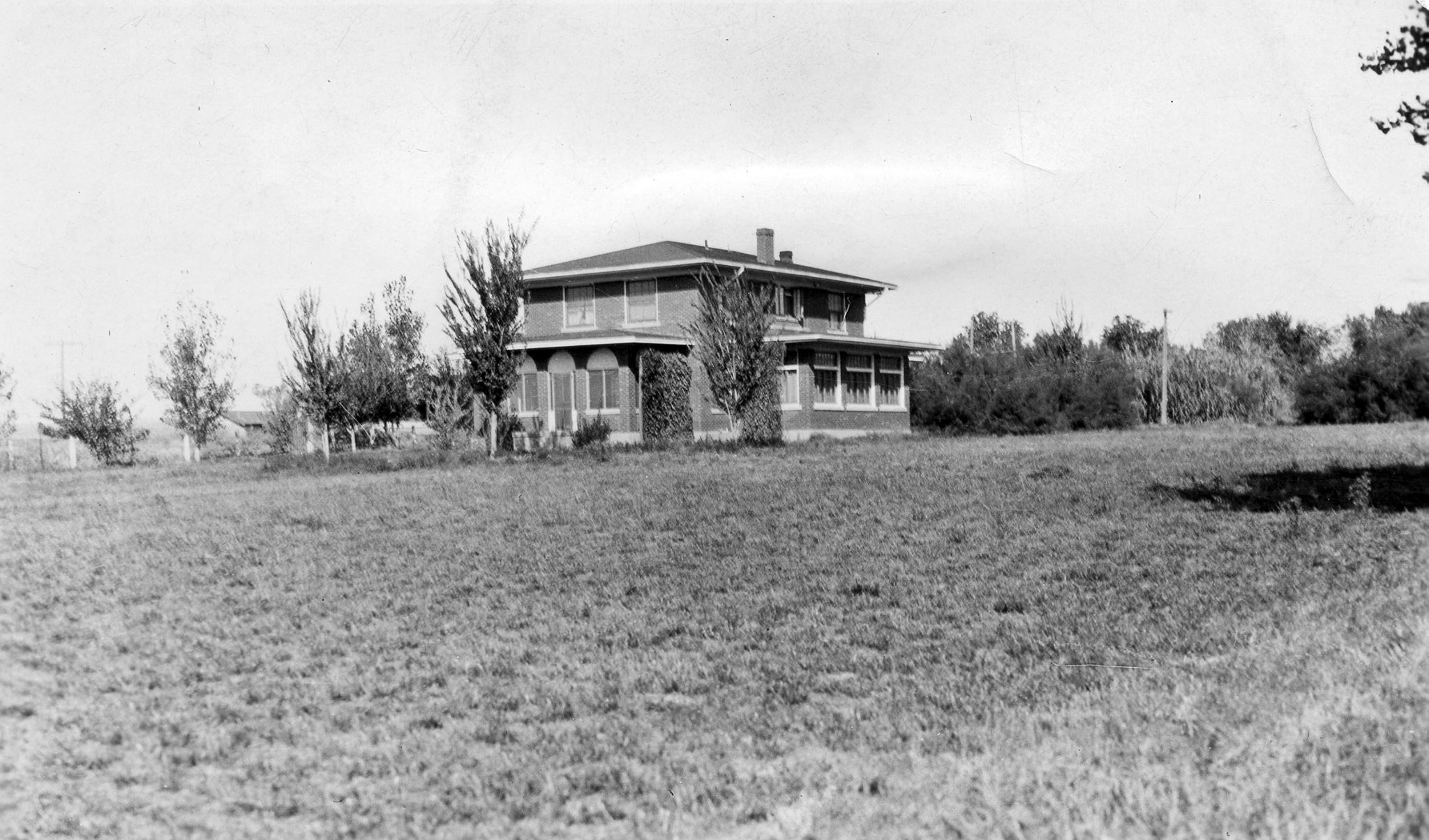 Black and White photo of the Nason House in 1923